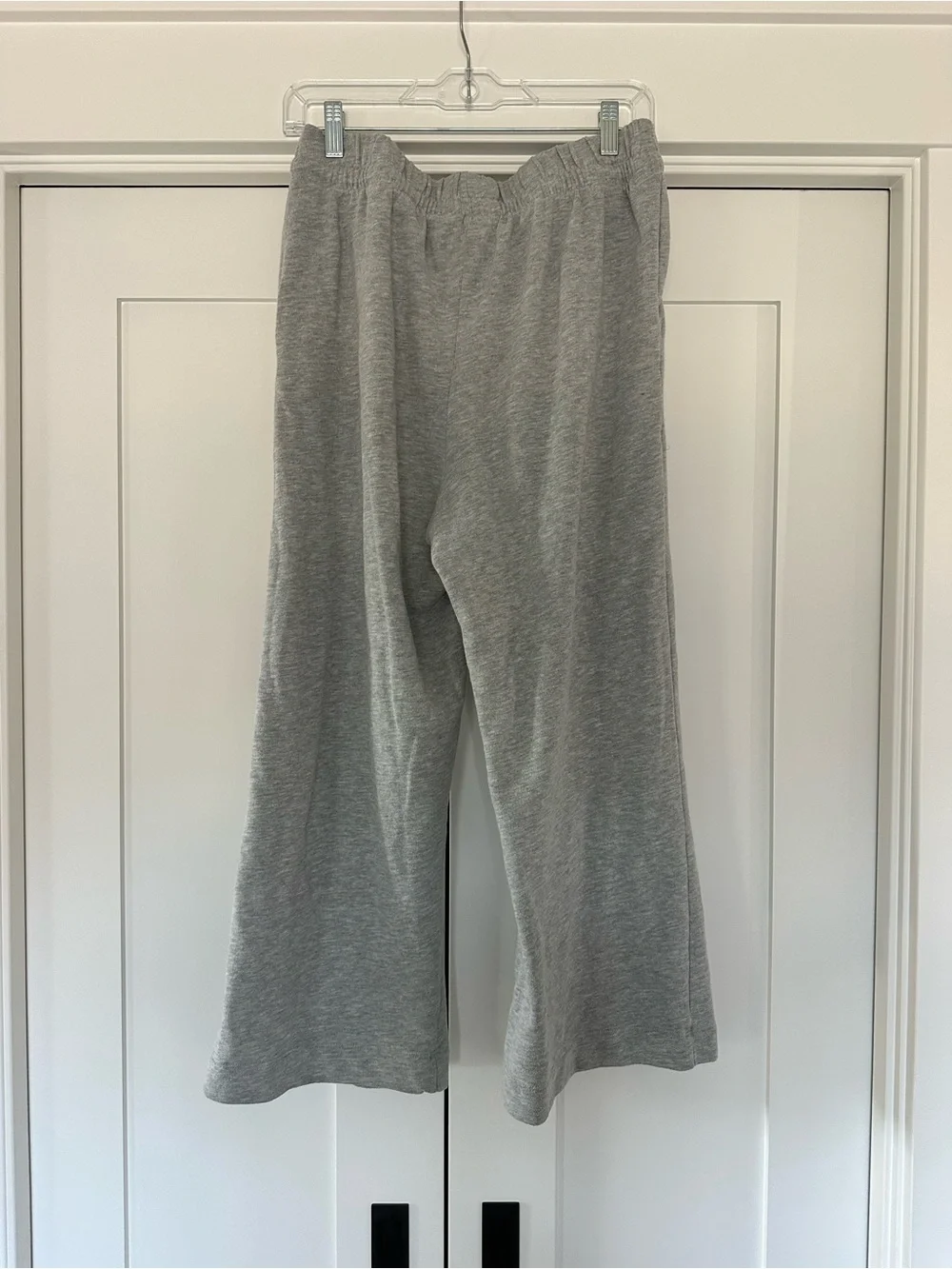 Treasure & Bond Light Gray Wide-Leg Knit Joggers - Picture 4 of 5